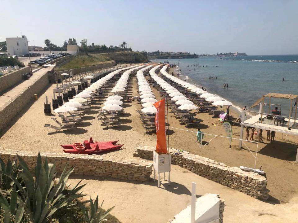 Baia Dei Gruccioni Apartment
